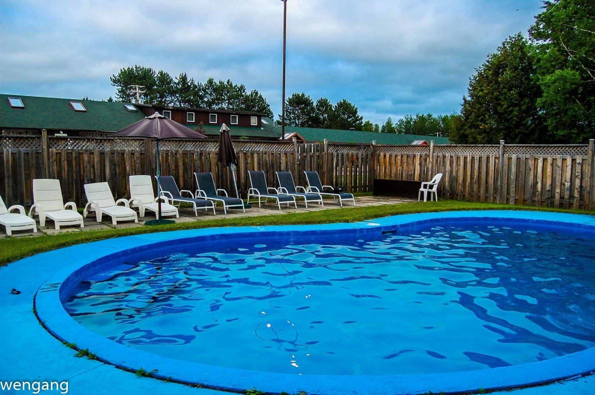 Auberge Godard Nominingue Luaran gambar