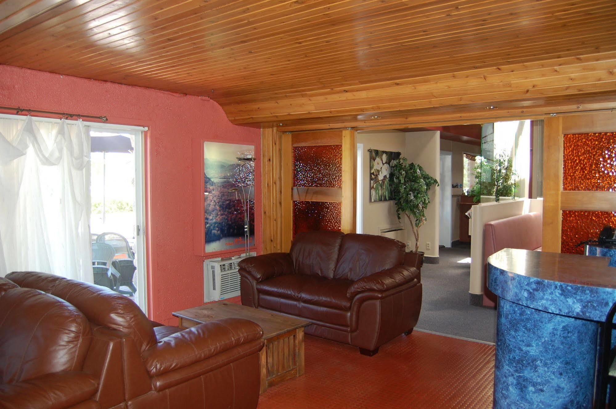 Auberge Godard Nominingue Luaran gambar